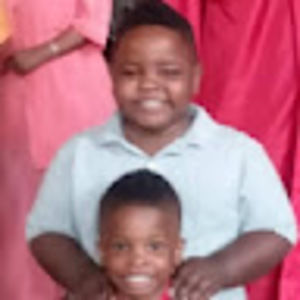 Meet your Posher, Ebony